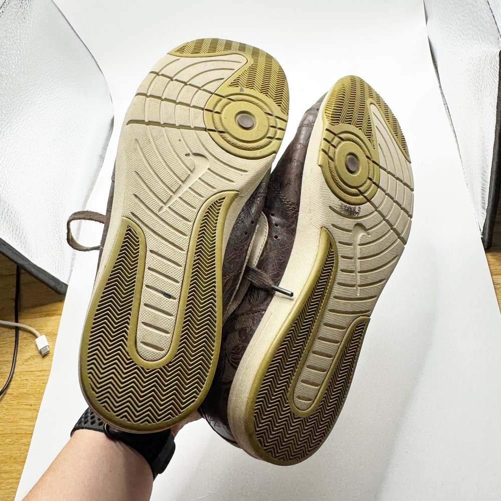 Nike Women 9 Brown Leather Embossed Swoosh Low Profile 050810 - Picture 6 of 8